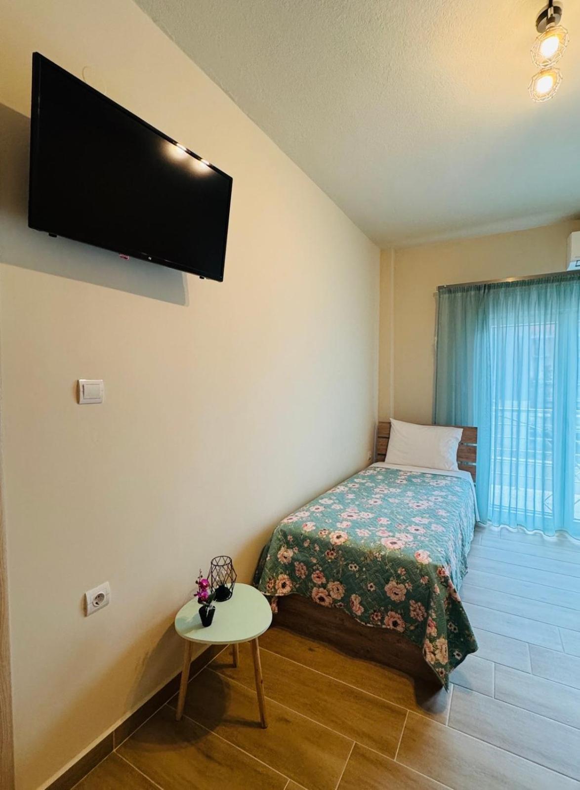 Secret Garden Guesthouse Кавала Экстерьер фото
